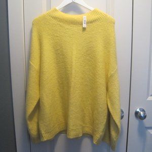 JOE FRESH yellow pullover sweater, mock neck. NWT. Size XL
